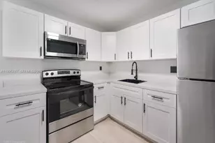 12215 W Dixie Hwy, North Miami, FL 33161 - Photo 4