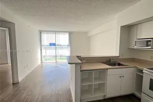 5085 NW 7th St, Miami, FL 33126 - Photo 2