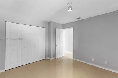 120 SW 96th Ter #204, Plantation, FL 33324 - Photo 16