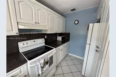 13846 Kendale Lakes Dr #13846, Miami, FL 33183 - Photo 4