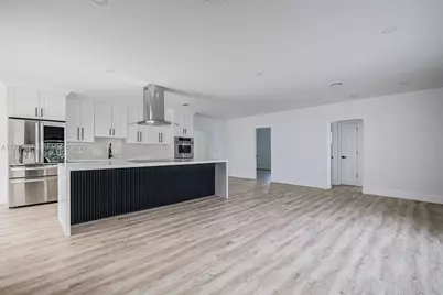 1830 NE 65th Ct, Fort Lauderdale, FL 33308 - Photo 8