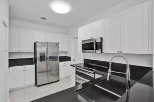 7257 NW 113th Ct, Doral, FL 33178 - Photo 14