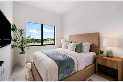 1302 NW 5 St, Florida City, FL 33034 - Photo 12