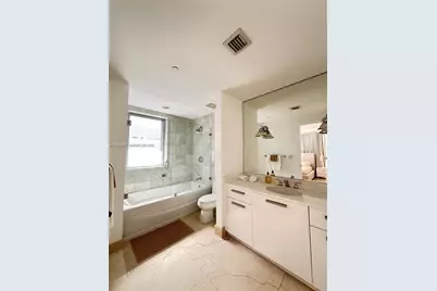 1060 Brickell Ave #413, Miami, FL 33131 - Photo 8