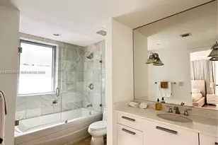 1060 Brickell Ave, Miami, FL 33131 - Photo 8