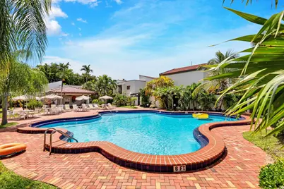 4710 SW 67th Ave #H3, Miami, FL 33155 - Photo 18