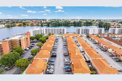 10101 W Okeechobee Rd #13202, Hialeah Gardens, FL 33016 - Photo 6