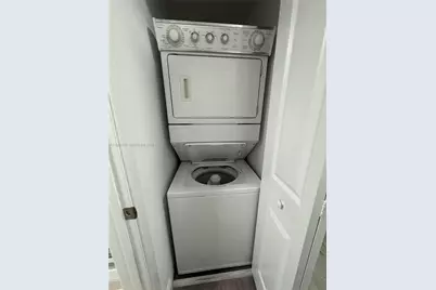 170 SE 14th St #1906, Miami, FL 33131 - Photo 16