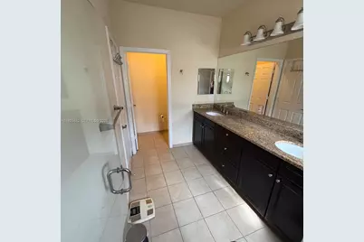 9820 NW 88th St, Doral, FL 33178 - Photo 12