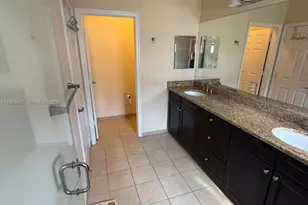 9820 NW 88th St, Doral, FL 33178 - Photo 12