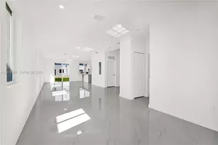 22465 SW 125th Ave, Miami, FL 33170 - Photo 4