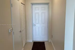 7280 SW 90th St, Miami, FL 33156 - Photo 4