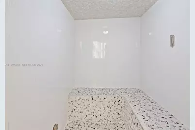 19333 E Collins Ave #1402, Sunny Isles Beach, FL 33160 - Photo 34