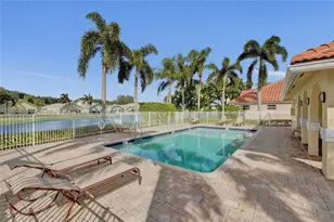 9012 S Lake Park Cir S, Davie, FL 33328 - Photo 58