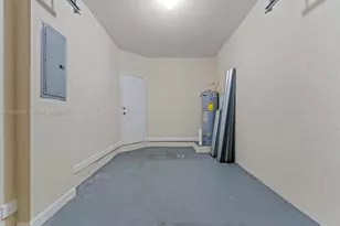 2512 SE 15th Ct, Homestead, FL 33035 - Photo 14