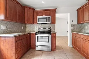 10161 SW 137th Ct, Miami, FL 33186 - Photo 8