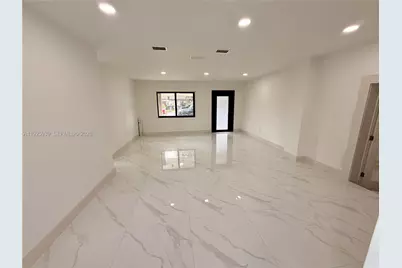 3527 NW 17th St, Miami, FL 33125 - Photo 8