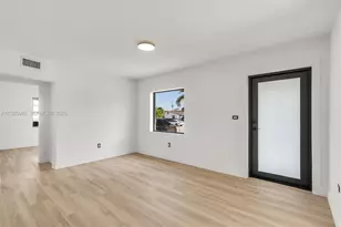 739 W 30th St, Hialeah, FL 33012 - Photo 4