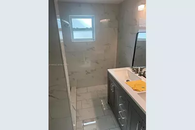 645 NW 2nd St, Florida City, FL 33034 - Photo 10