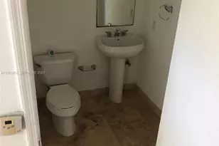 1650 Brickell Ave, Miami, FL 33129 - Photo 22