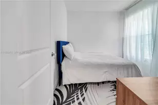 4242 Rosa Dr, Deerfield Beach, FL 33064 - Photo 32