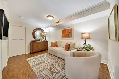 2000 Towerside Ter #1905, Miami, FL 33138 - Photo 8
