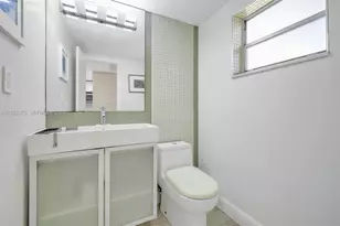 100 Edgewater Dr, Coral Gables, FL 33133 - Photo 18