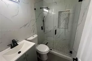 659 E 19th St, Hialeah, FL 33013 - Photo 8