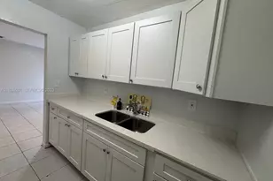 19378 NW 29th Pl, Miami Gardens, FL 33056 - Photo 8