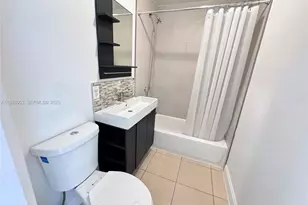 1400 N 70th Way, Hollywood, FL 33024 - Photo 12