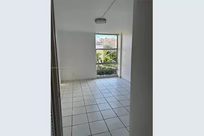 210 172nd St #542, Sunny Isles Beach, FL 33160 - Photo 8