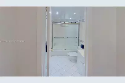 1666 West Ave #312, Miami Beach, FL 33139 - Photo 4