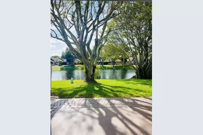 1070 NW 53rd St, Deerfield Beach, FL 33064 - Photo 16