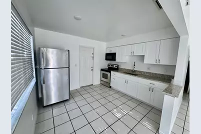 718 SW 7th St #718, Hallandale Beach, FL 33009 - Photo 1