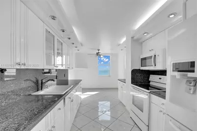 1920 S Ocean Dr #16B, Hallandale Beach, FL 33009 - Photo 8