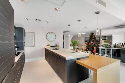 200 Biscayne Boulevard Way #3108, Miami, FL 33131 - Photo 10