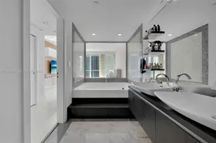 200 Biscayne Blvd Way, Miami, FL 33131 - Photo 30