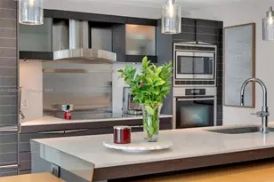 200 Biscayne Blvd Way, Miami, FL 33131 - Photo 8