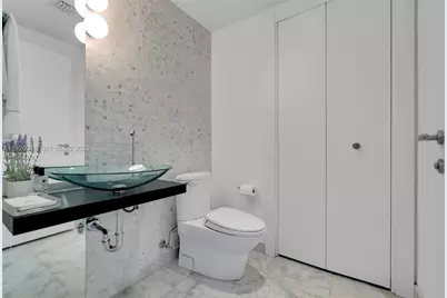 200 Biscayne Boulevard Way #3108, Miami, FL 33131 - Photo 18