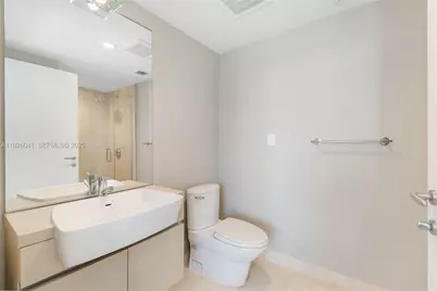 200 Biscayne Boulevard Way #3108, Miami, FL 33131 - Photo 34