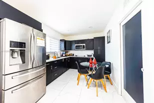 9365 SW 44th St, Miami, FL 33165 - Photo 16