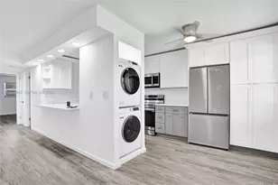 243 Castlewood Dr, North Palm Beach, FL 33408 - Photo 6