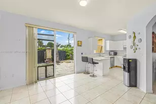 755 E Mowry Ct, Homestead, FL 33030 - Photo 10