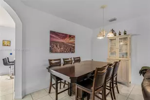 755 E Mowry Ct, Homestead, FL 33030 - Photo 8