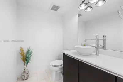 665 NE 25th St #1801, Miami, FL 33137 - Photo 16