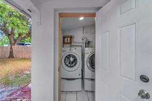 2431 Coolidge St, Hollywood, FL 33020 - Photo 16