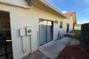 16233 Laurel Dr, Weston, FL 33326 - Photo 4