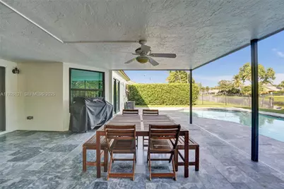 3071 Perriwinkle Cir, Davie, FL 33328 - Photo 46