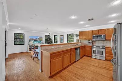 3071 Perriwinkle Cir, Davie, FL 33328 - Photo 18