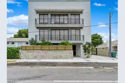 1053 NW 29th St, Miami, FL 33127 - Photo 4